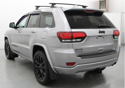 Silver 2019 Jeep Grand Cherokee Laredo