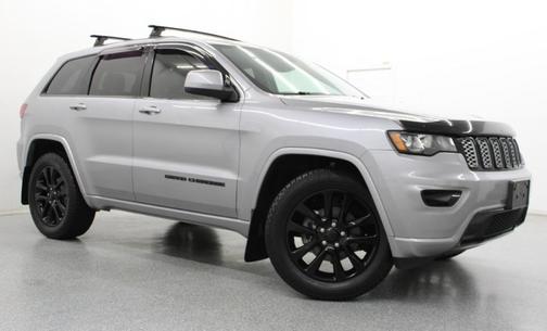 Silver 2019 Jeep Grand Cherokee Laredo