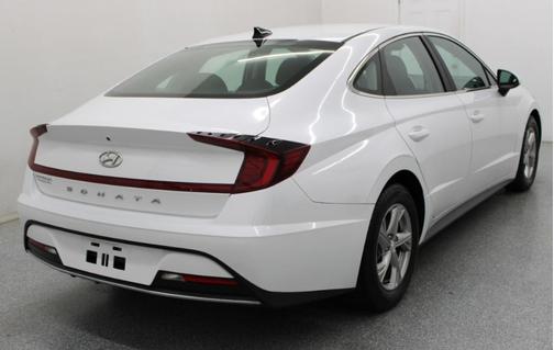 White 2021 Hyundai SONATA SE