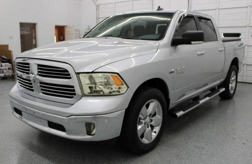 2016 RAM 1500 SLT