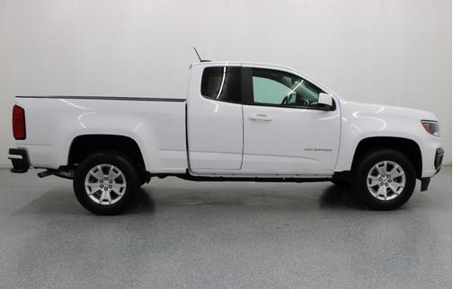 White 2022 Chevrolet Colorado LT