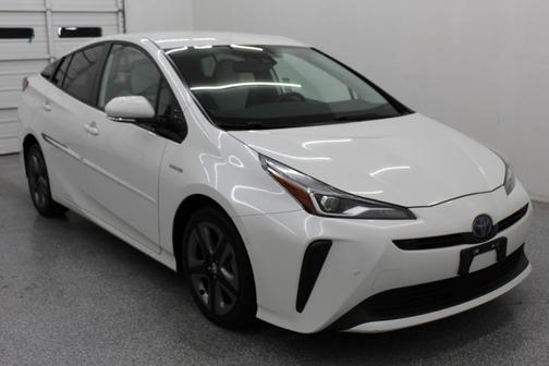 2019 Toyota Prius XLE