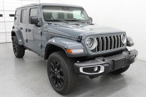 2025 Jeep Wrangler 4xe Sahara
