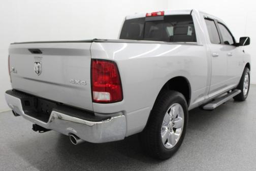 2016 RAM 1500 SLT