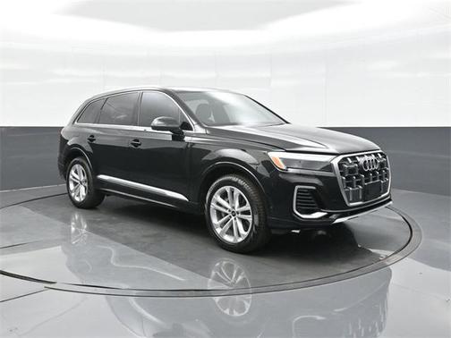 2025 Audi Q7 Premium Plus 55 TFSI quattro Tiptronic