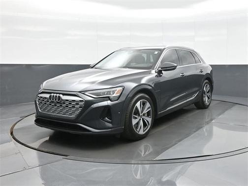 2024 Audi Q8 e-tron Premium Plus quattro