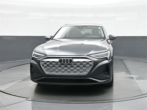 2024 Audi Q8 e-tron Premium Plus quattro