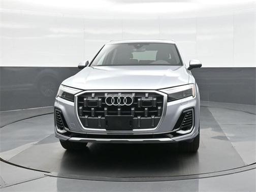 2025 Audi Q7 Premium Plus 55 TFSI quattro Tiptronic