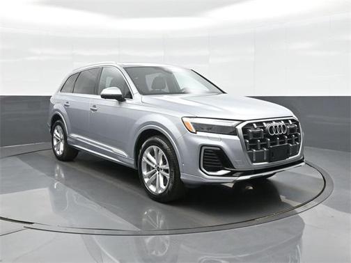 2025 Audi Q7 Premium Plus 55 TFSI quattro Tiptronic