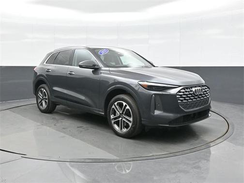 2025 Audi Q5 Premium TFSI quattro S tronic