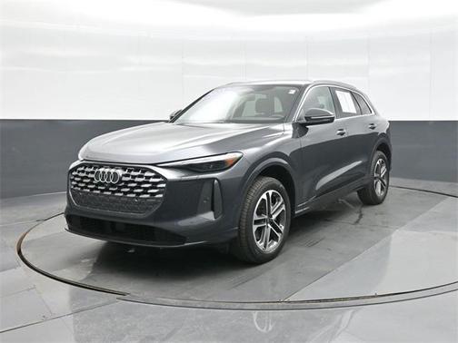 2025 Audi Q5 Premium TFSI quattro S tronic