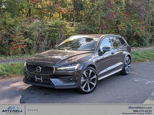 2024 Volvo V60 Cross Country B5 Ultimate