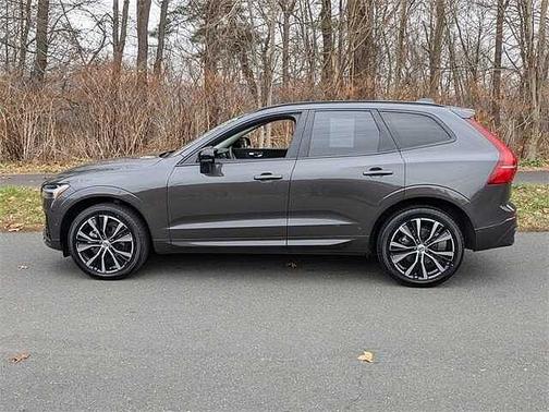 2025 Volvo XC60 Plus