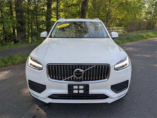 2022 Volvo XC90 T6 AWD Momentum 7 Seater