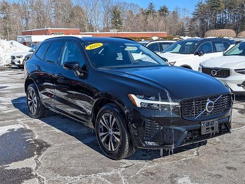 2025 Volvo XC60 Core