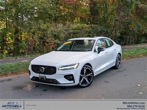 2024 Volvo S60 B5 Core Dark