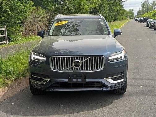 2023 Volvo XC90 Plus