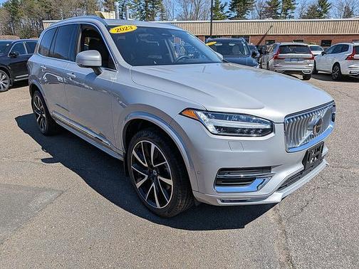 Silver Dawn 2023 Volvo XC90 Plus