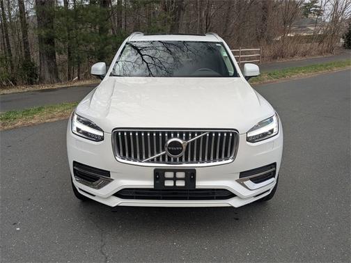 2022 Volvo XC90 Recharge Plug-In Hybrid eAWD Inscription Expression 6 Seater