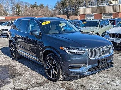 2023 Volvo XC90 Plus