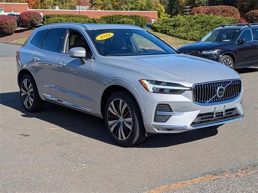 2022 Volvo XC60 B5 AWD Inscription