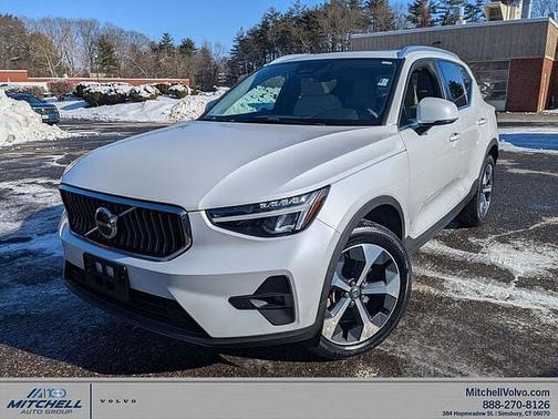 2023 Volvo XC40 Plus
