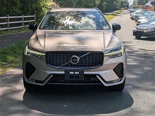 2023 Volvo XC60 Plus