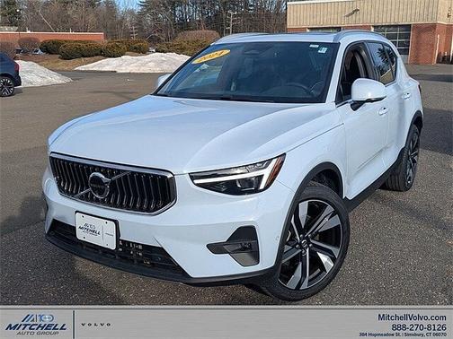2024 Volvo XC40 Plus