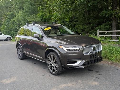 2023 Volvo XC90 Recharge Plug-In Hybrid Plus 6-Seater