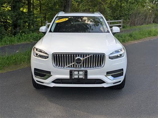 2023 Volvo XC90 Recharge Plug-In Hybrid Ultimate 6-Seater