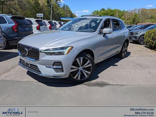 Silver Dawn 2023 Volvo XC60 Plus