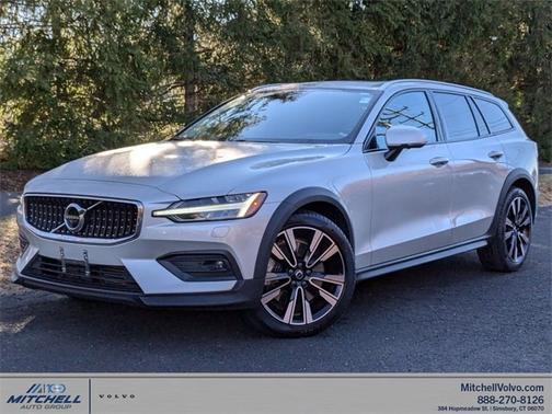 2022 Volvo V60 Cross Country T5 AWD