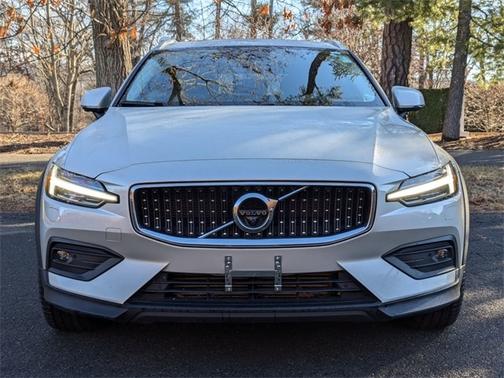 2022 Volvo V60 Cross Country T5 AWD