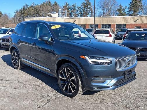 2023 Volvo XC90 Plus
