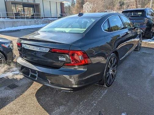 2023 Volvo S90 B6 AWD Ultimate Bright