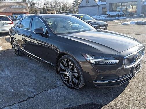 2023 Volvo S90 B6 AWD Ultimate Bright
