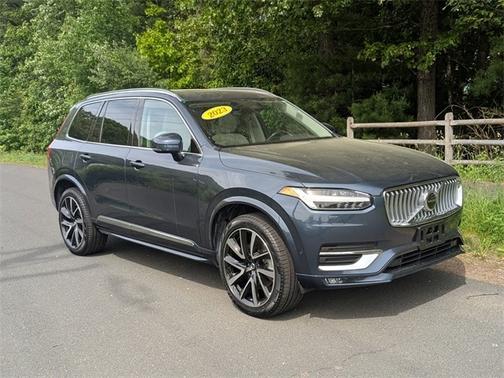 2023 Volvo XC90 B5 AWD Plus
