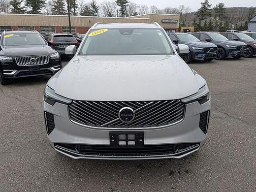 2025 Volvo XC90 Plus