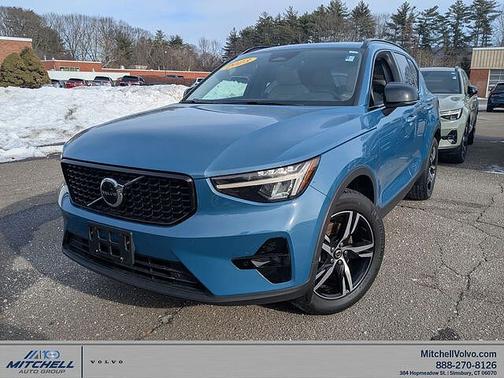 2023 Volvo XC40 Plus