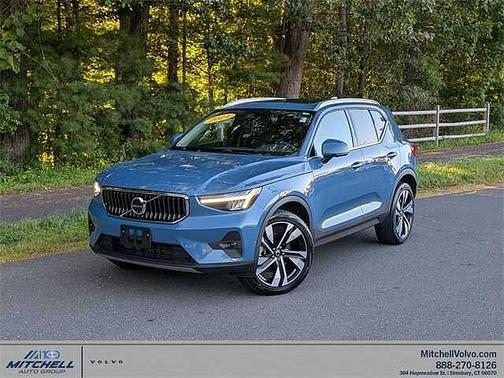 2024 Volvo XC40 Plus