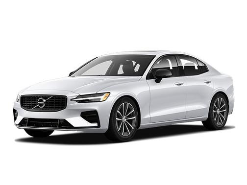 2022 Volvo S60 B5 FWD Momentum