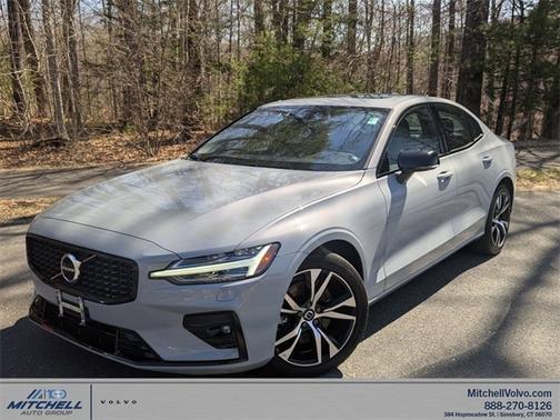 2024 Volvo S60 B5 Core Dark
