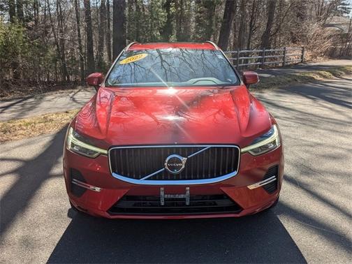 2022 Volvo XC60 B5 AWD Momentum