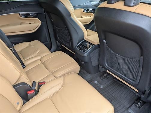 2022 Volvo XC90 T6 AWD Inscription 7 Seater