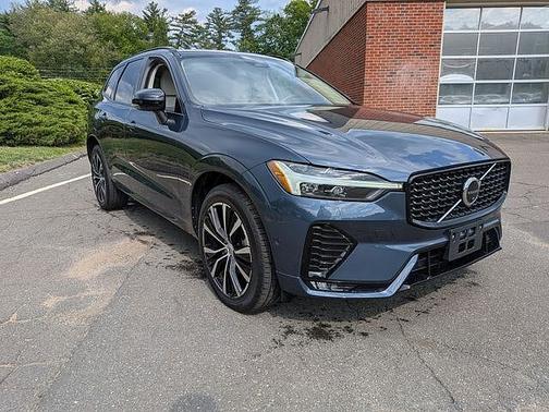 Denim Blue 2023 Volvo XC60 Plus