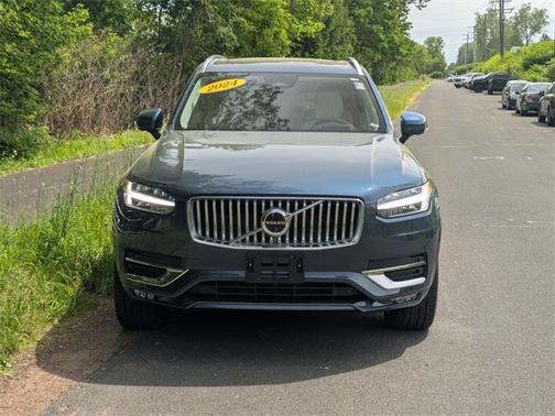 2024 Volvo XC90 B6 Ultimate Bright 7-Seater