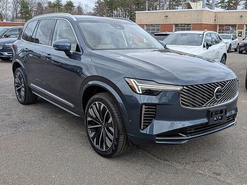 Denim Blue 2026 Volvo XC90 Ultra