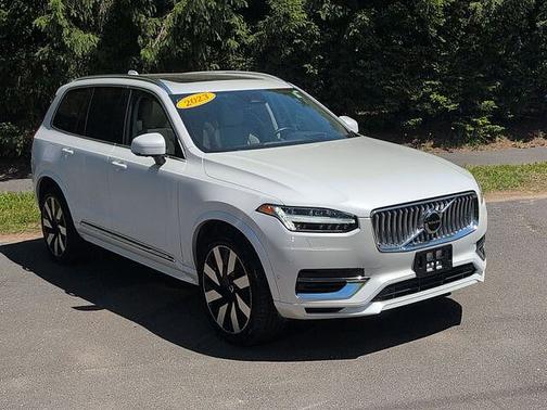 Crystal White 2023 Volvo XC90 Ultimate Bright 7-Seater