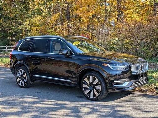 2024 Volvo XC90 T8 Ultimate Bright 7-Seater