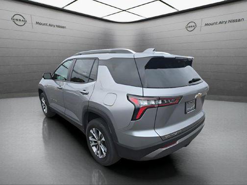 Sterling Gray Metallic 2025 Chevrolet Equinox 1LT